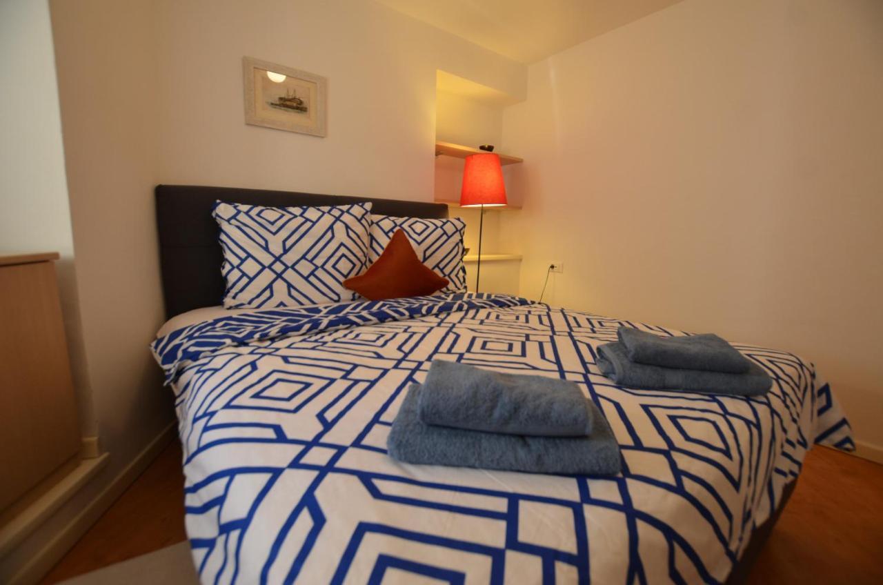 Stella 2 Sea view Apartment Rovigno Esterno foto