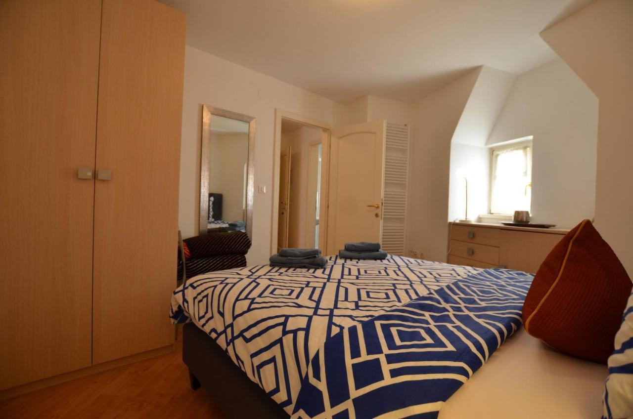Stella 2 Sea view Apartment Rovigno Esterno foto